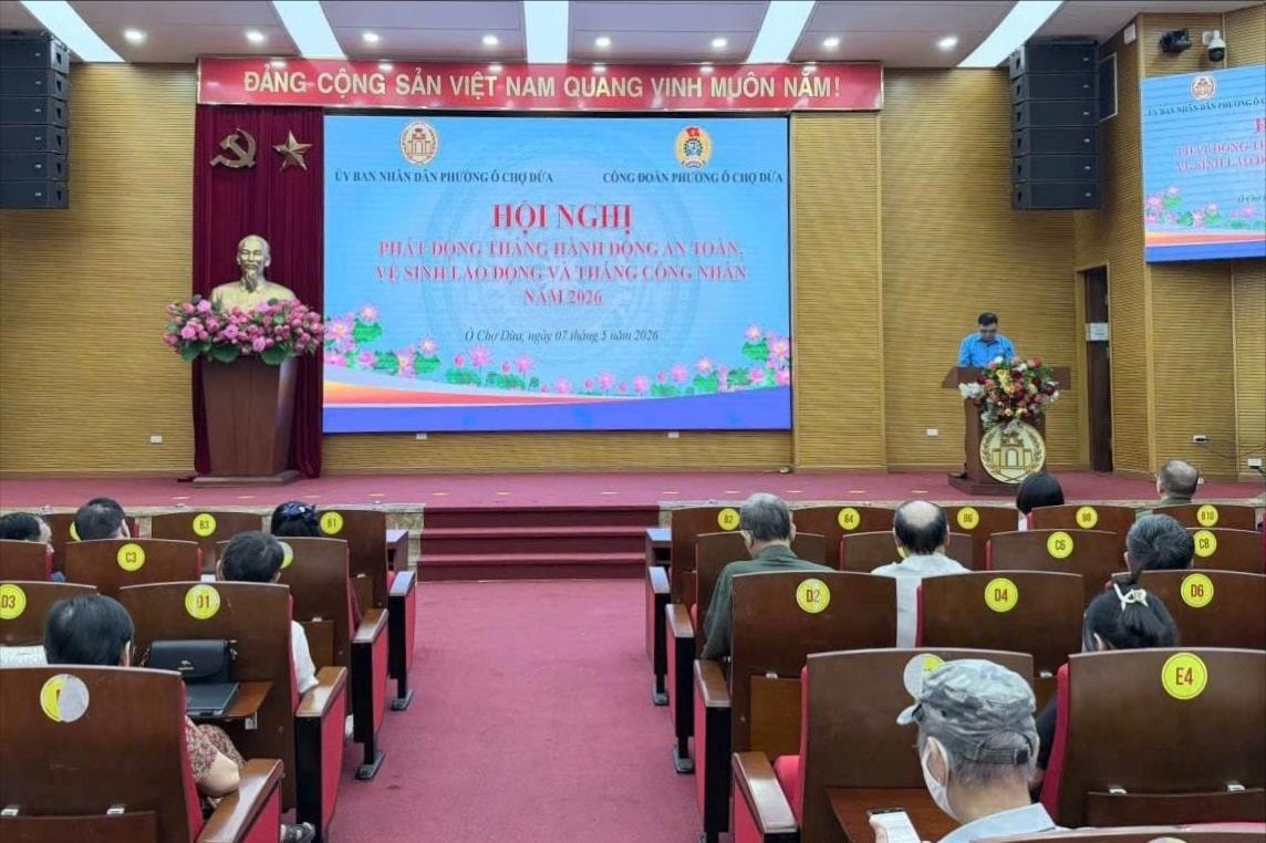 Phường Ô Chợ Dừa phát động Tháng Công nhân và Tháng hành động về an toàn, vệ sinh lao động, lan tỏa văn hóa lao động an toàn trong kỷ nguyên số