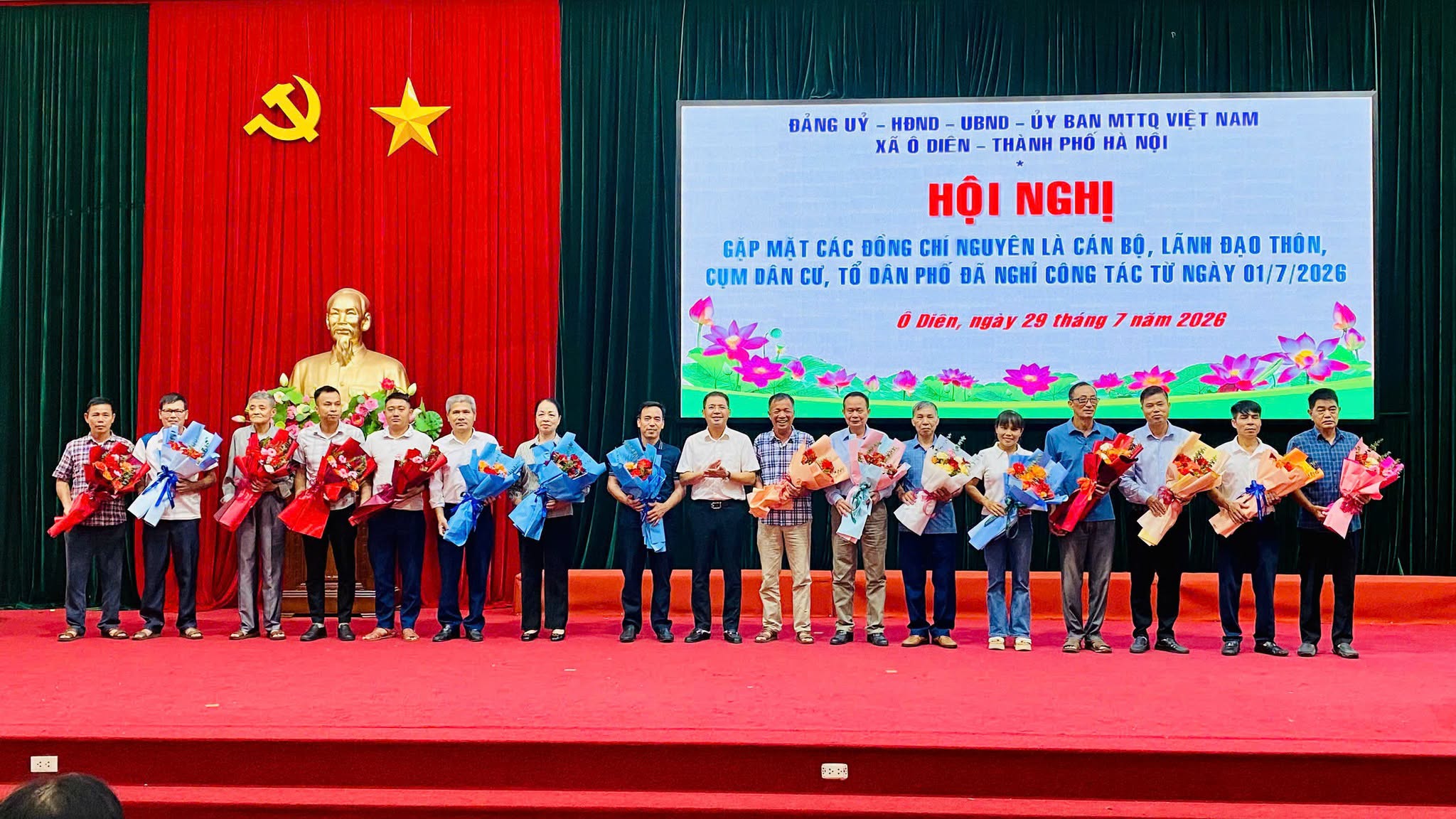 Xã Ô Diên tri ân 73 cán bộ cơ sở sau sắp xếp, tiếp nối truyền thống cống hiến vì cộng đồng