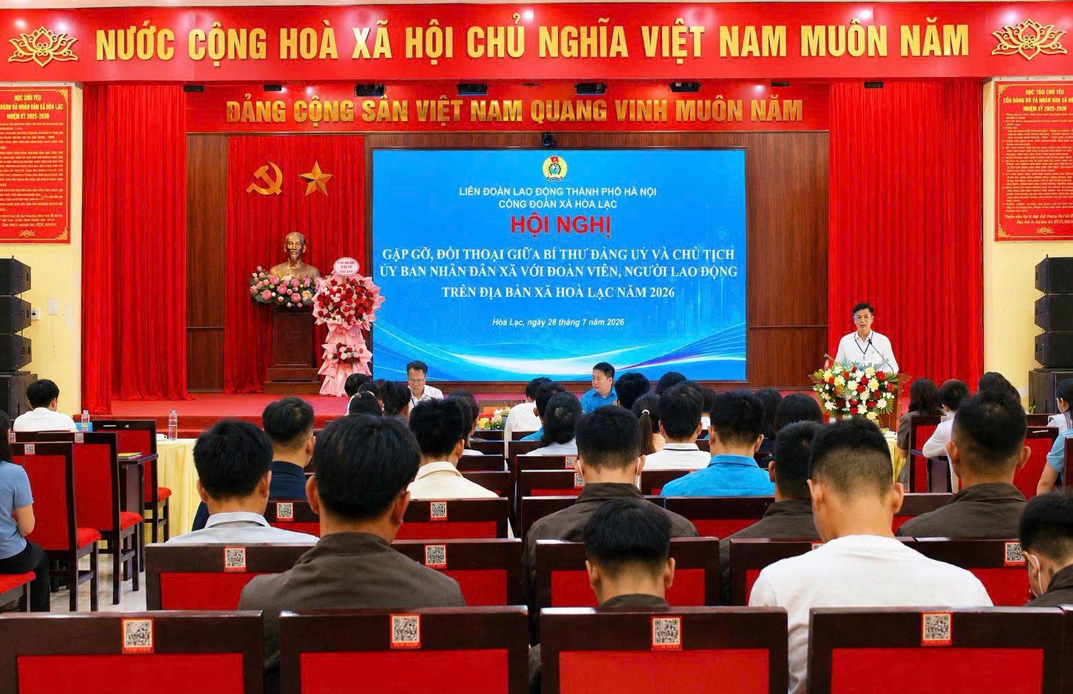 Xã Hòa Lạc đối thoại với người lao động, tăng cường đồng hành cùng doanh nghiệp và phát triển nguồn nhân lực chất lượng cao
