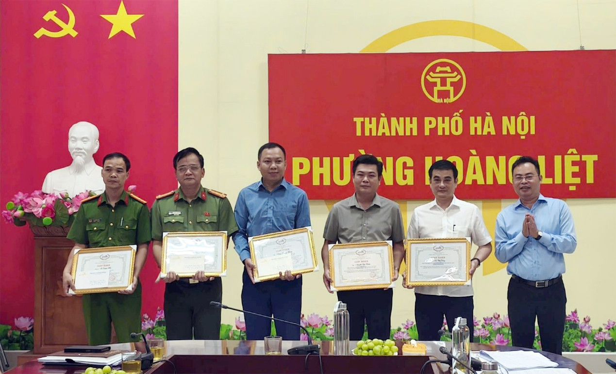 Phường Hoàng Liệt được vinh danh vì những giải pháp hiệu quả bảo vệ hành lang an toàn đường sắt