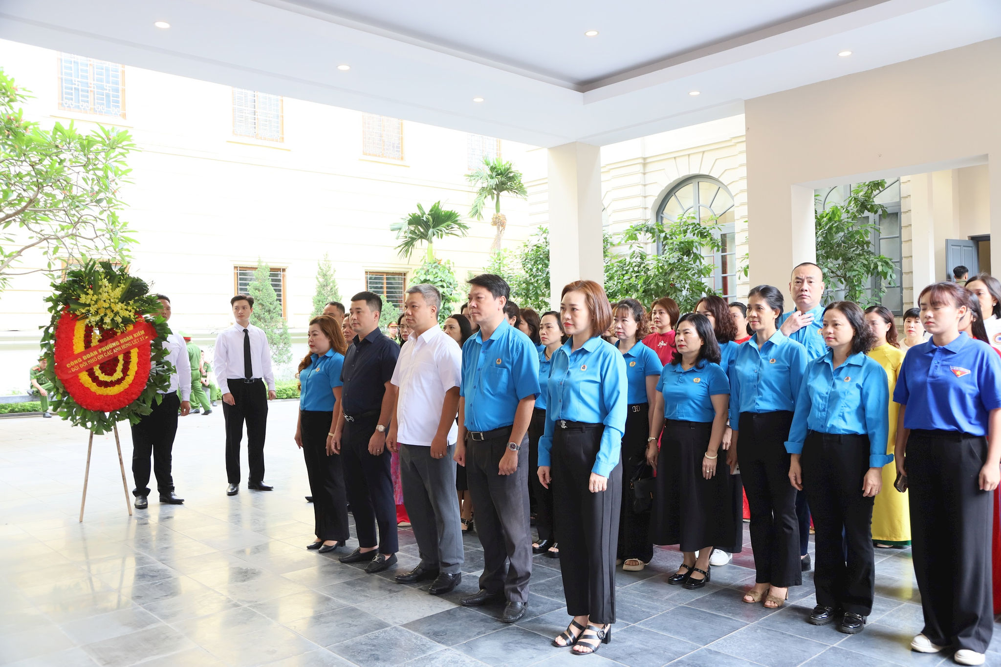 Công đoàn phường Hoàn Kiếm bồi đắp truyền thống cách mạng qua hành trình tri ân tại Bảo tàng Công an Hà Nội