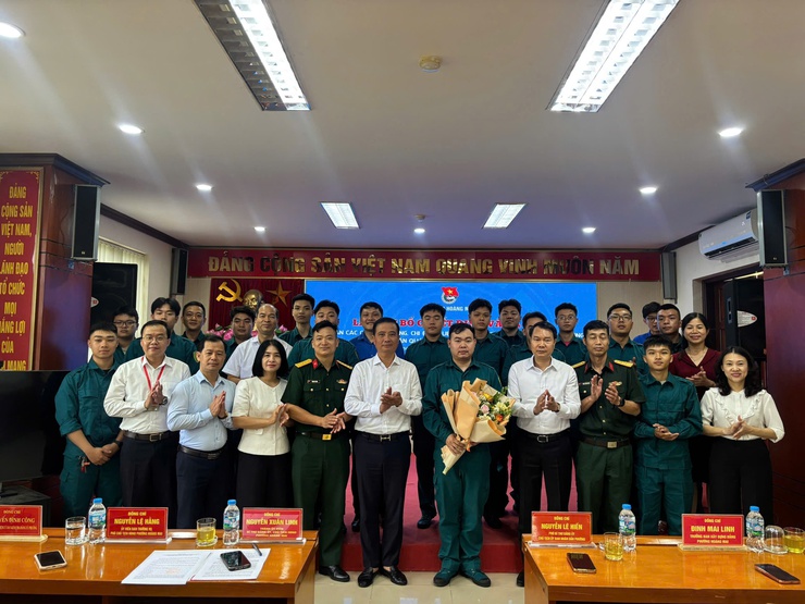 Phường Hoàng Mai ra mắt 4 chi đoàn trực thuộc, củng cố tổ chức Đoàn đáp ứng yêu cầu nhiệm vụ trong giai đoạn mới