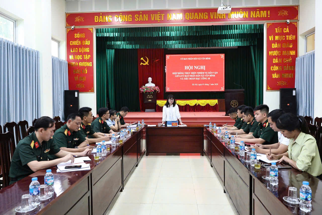 Xã Vân Đình hiệp đồng thực hiện nhiệm vụ dân vận với Tiểu Đoàn Đặc công 18