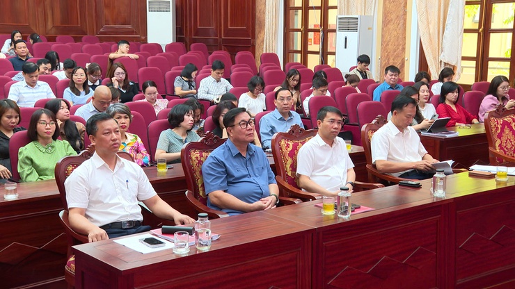Phường Từ Liêm siết kỷ luật công vụ, lấy kết quả và dữ liệu làm thước đo đánh giá cán bộ