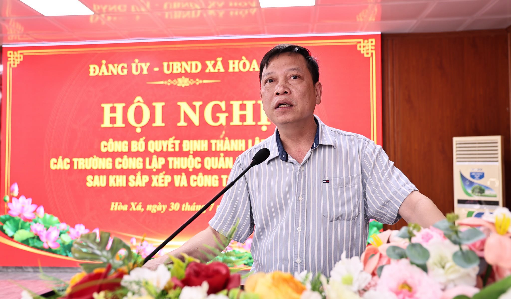 Xã Hòa Xá tổ chức hội nghị công bố các Quyết định sắp xếp, tổ chức lại các cơ sở giáo dục công lập và công tác cán bộ trên địa bàn xã