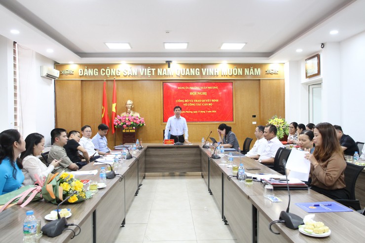 Phường Xuân Phương kiện toàn nhân sự Ủy ban Kiểm tra Đảng ủy, tăng cường năng lực đội ngũ cán bộ đáp ứng yêu cầu nhiệm vụ mới