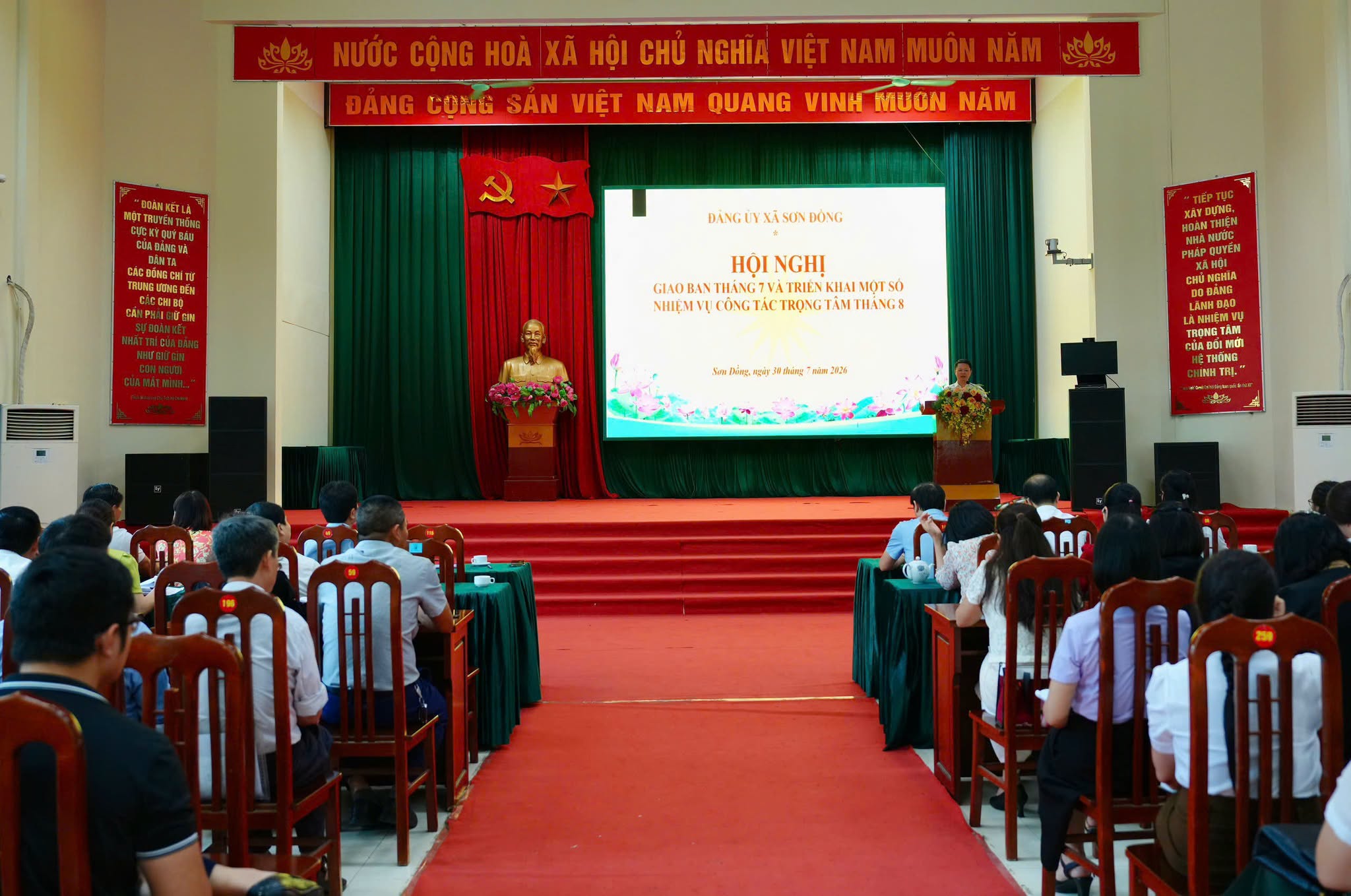 Đảng ủy xã Sơn Đồng xác định nhiệm vụ trọng tâm tháng 8, quyết tâm nâng cao hiệu lực quản trị và thúc đẩy phát triển toàn diện