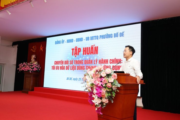 Phường Bồ Đề nâng cao năng lực số cho đội ngũ cán bộ với chương trình đào tạo ứng dụng AI trong quản lý hành chính