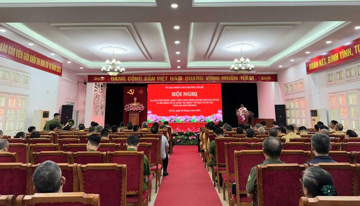 Phường Bồ Đề ra mắt Đội phòng cháy, chữa cháy tình nguyện và mô hình tự quản “Ba nhất” về trật tự đô thị