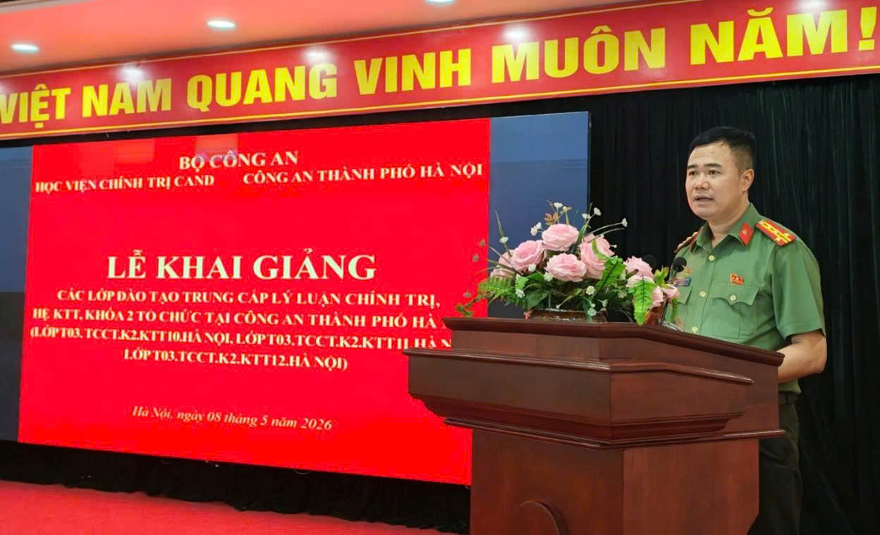 Hà Nội: Bồi đắp bản lĩnh chính trị cho 235 cán bộ, chiến sĩ Công an Thủ đô trong tình hình mới