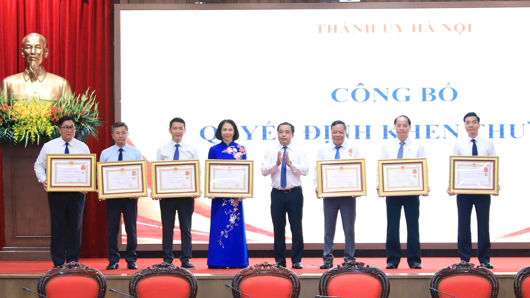Thực hiện nhanh hơn nữa tất cả các công việc, quyết tâm đạt mục tiêu tăng trưởng 11%