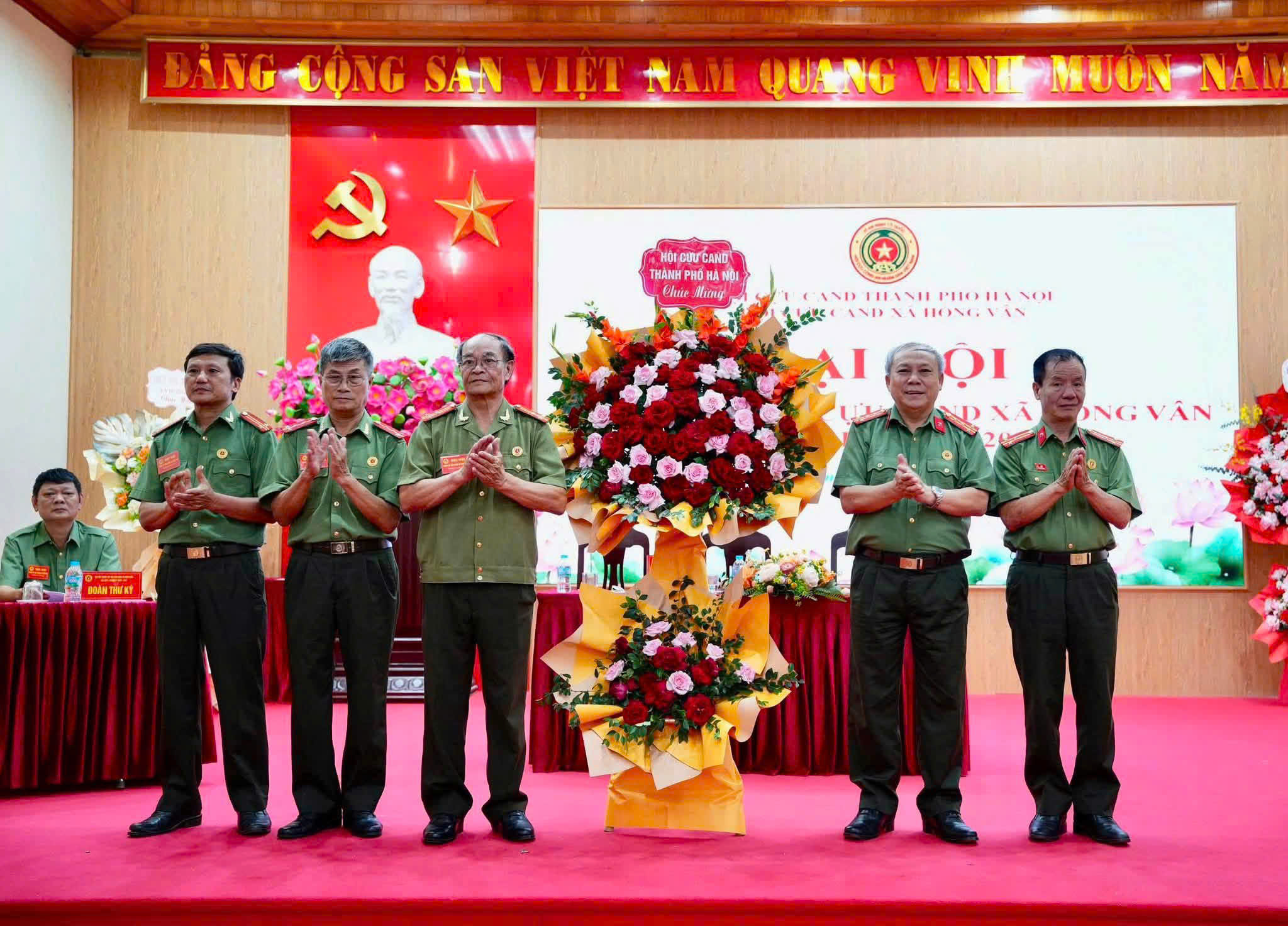 Ra mắt Hội Cựu Công an nhân dân xã Hồng Vân, kiện toàn tổ chức nhiệm kỳ 2026-2031