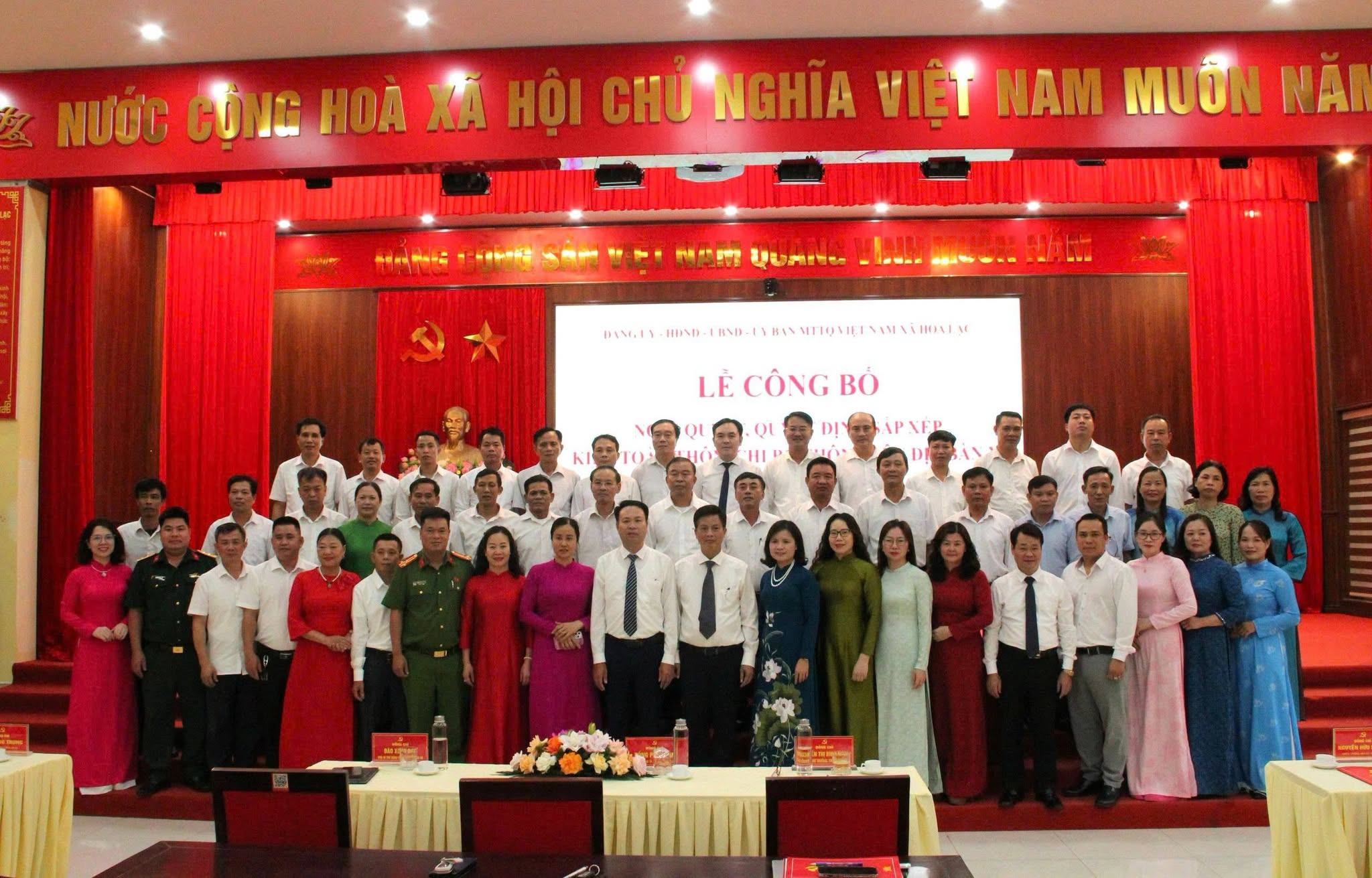 Xã Hòa Lạc kiện toàn tổ chức thôn, chi bộ sau sắp xếp, hoàn thiện bộ máy ở cơ sở
