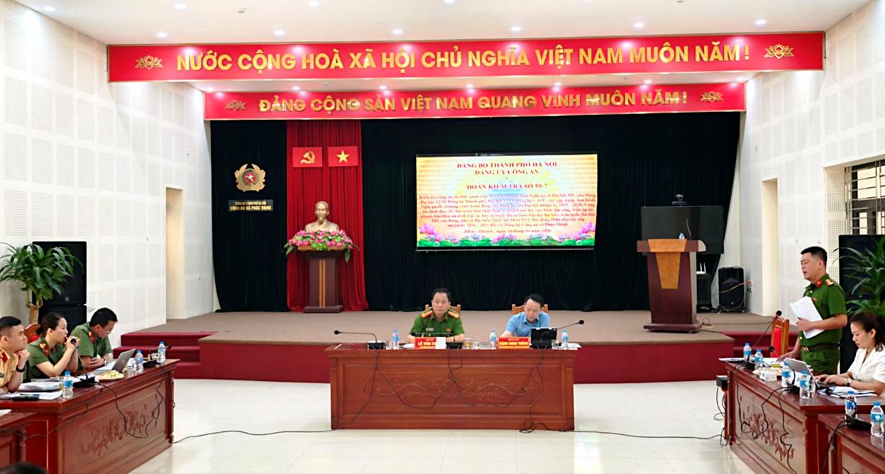 Công an thành phố Hà Nội kiểm tra toàn diện công tác xây dựng Đảng tại Công an xã Phúc Thịnh