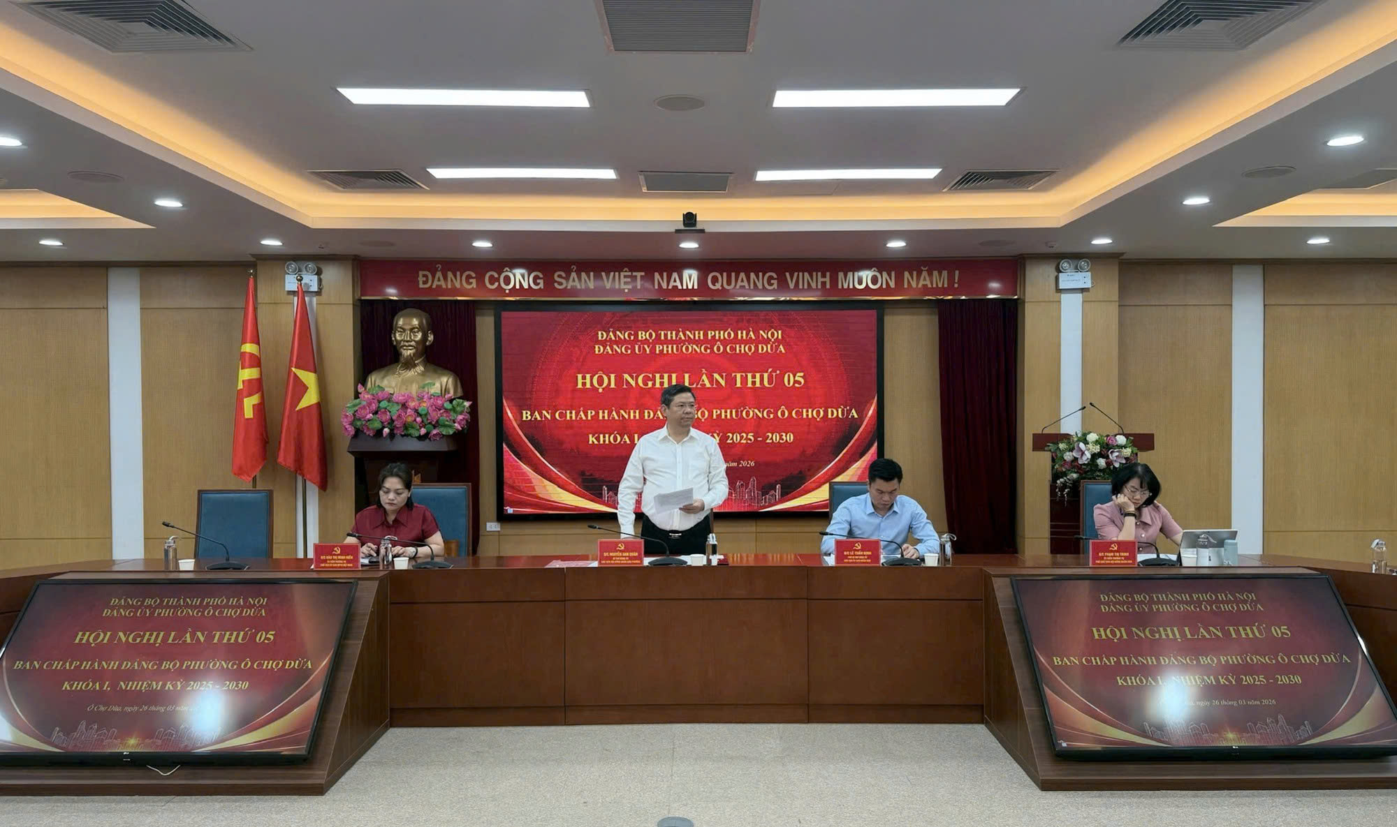 Phường Ô Chợ Dừa tăng tốc chuyển đổi số, nâng cao hiệu lực lãnh đạo sau thành công của cuộc bầu cử