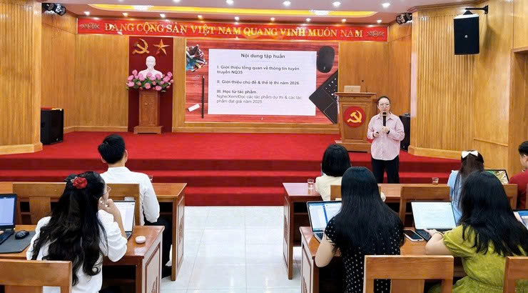 Đảng ủy phường Thanh Liệt nâng cao kỹ năng sáng tác tác phẩm chính luận, tăng sức lan tỏa trong bảo vệ nền tảng tư tưởng của Đảng