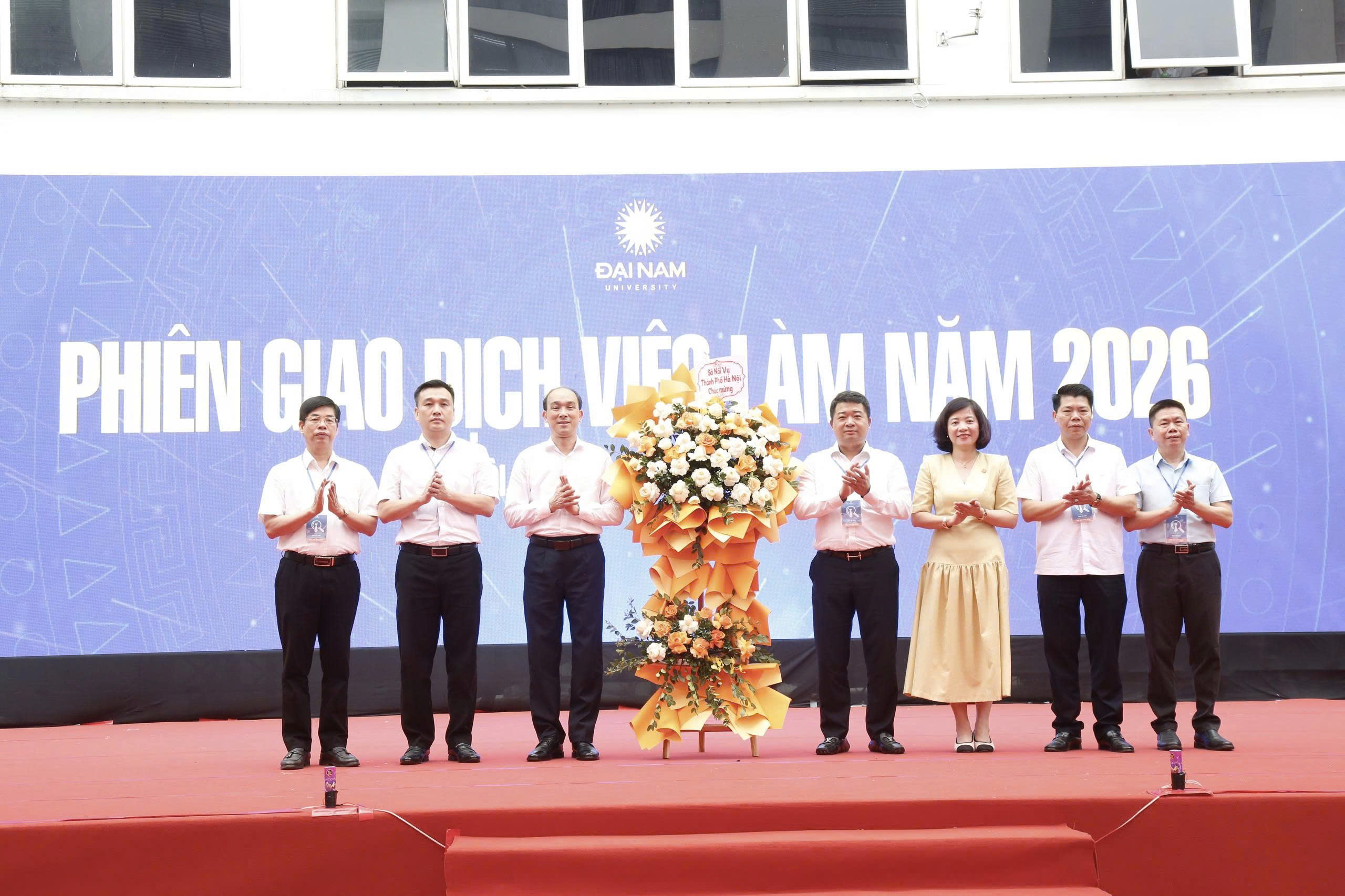 Phường Hà Đông tạo cầu nối việc làm, mở rộng cơ hội nghề nghiệp cho hàng nghìn lao động và sinh viên năm 2026