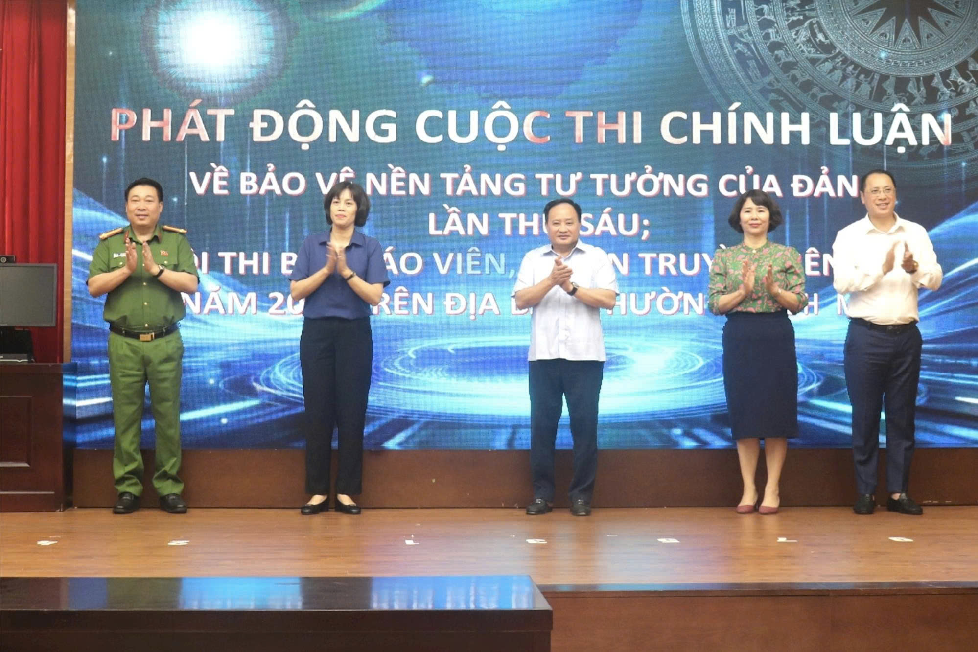 Phường Bạch Mai phát động cuộc thi chính luận và hội thi báo cáo viên, lan tỏa bản lĩnh chính trị trong toàn Đảng bộ