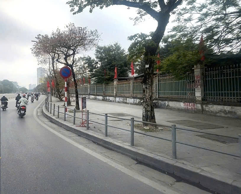 Phường Bạch Mai quyết tâm xử lý dứt điểm 22 điểm vi phạm phức tạp, tạo chuyển biến rõ nét trong quản lý trật tự đô thị
