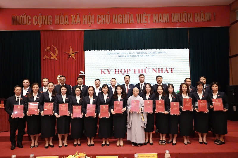 Phường Hai Bà Trưng kiện toàn bộ máy lãnh đạo tại Kỳ họp thứ nhất HĐND phường khóa II