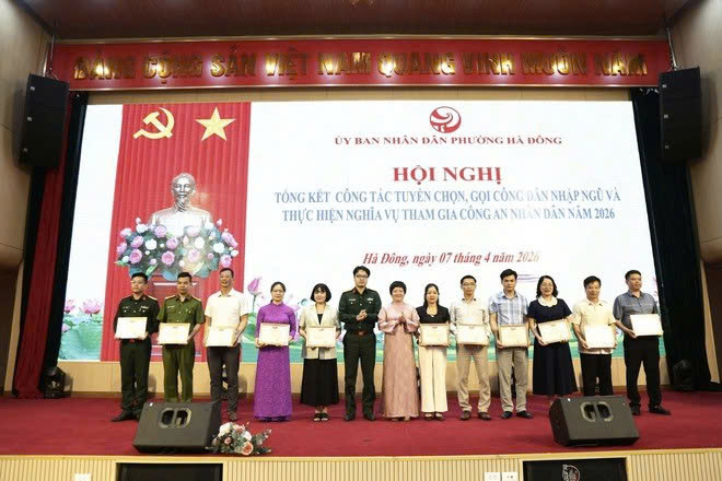 Phường Hà Đông biểu dương 132 tập thể, cá nhân hoàn thành xuất sắc nhiệm vụ tuyển quân năm 2026
