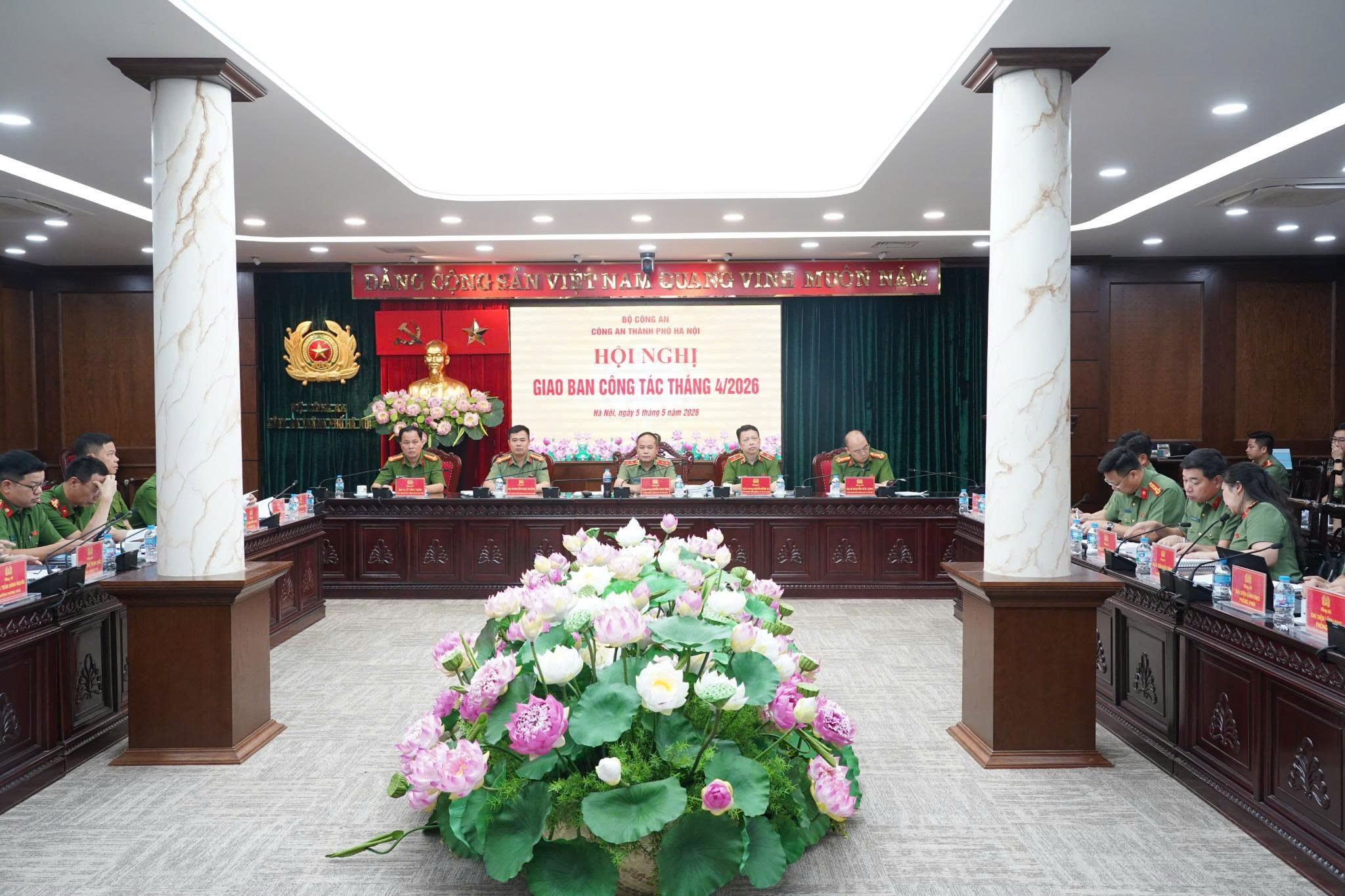 Công an thành phố Hà Nội siết chặt quản lý địa bàn, tăng tốc chuyển đổi số và quyết tâm kéo giảm tội phạm trong tháng 5-2026