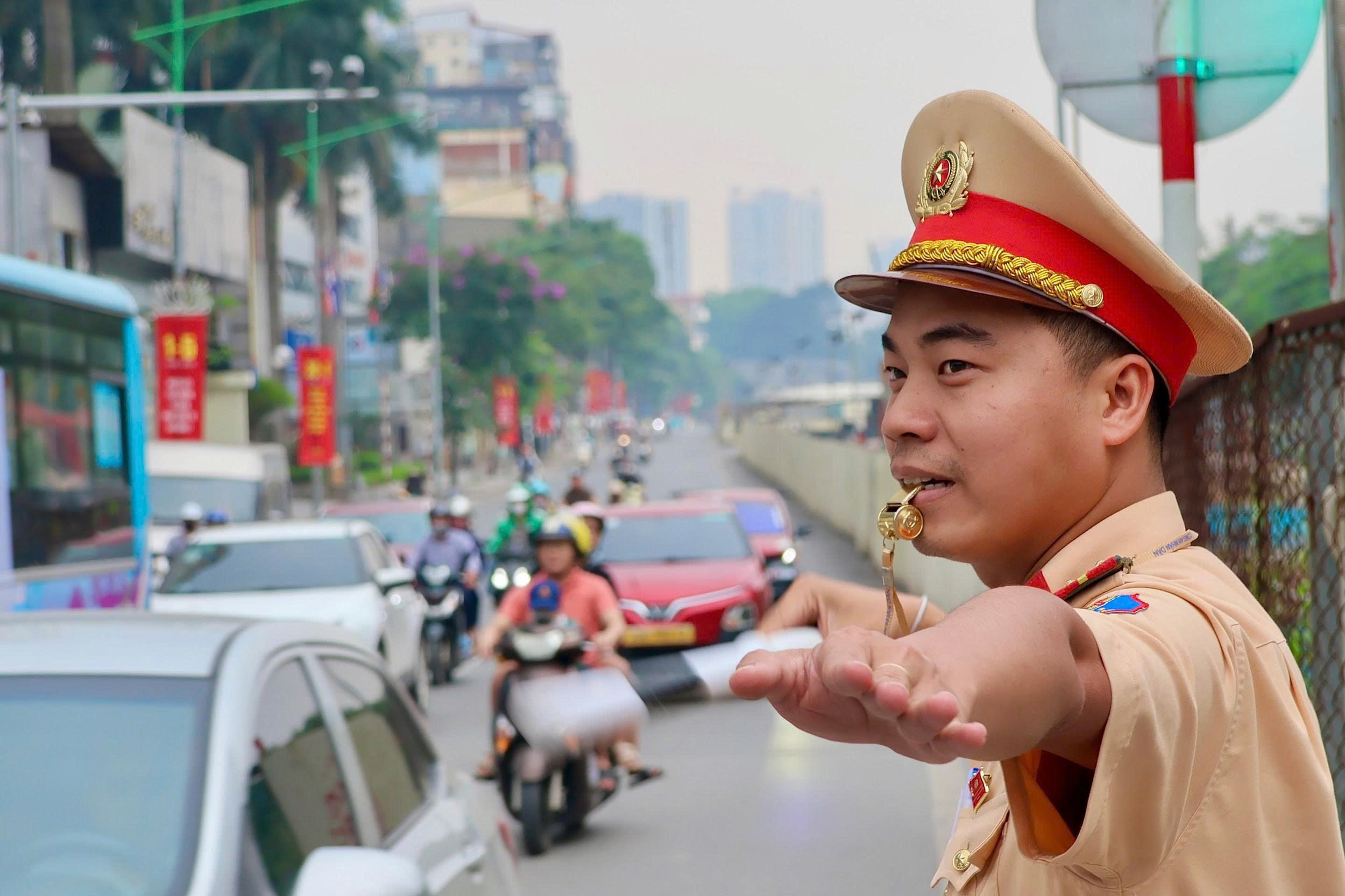 Hà Nội chủ động phân luồng từ sớm, siết xử lý vi phạm giao thông trong các kỳ nghỉ lễ