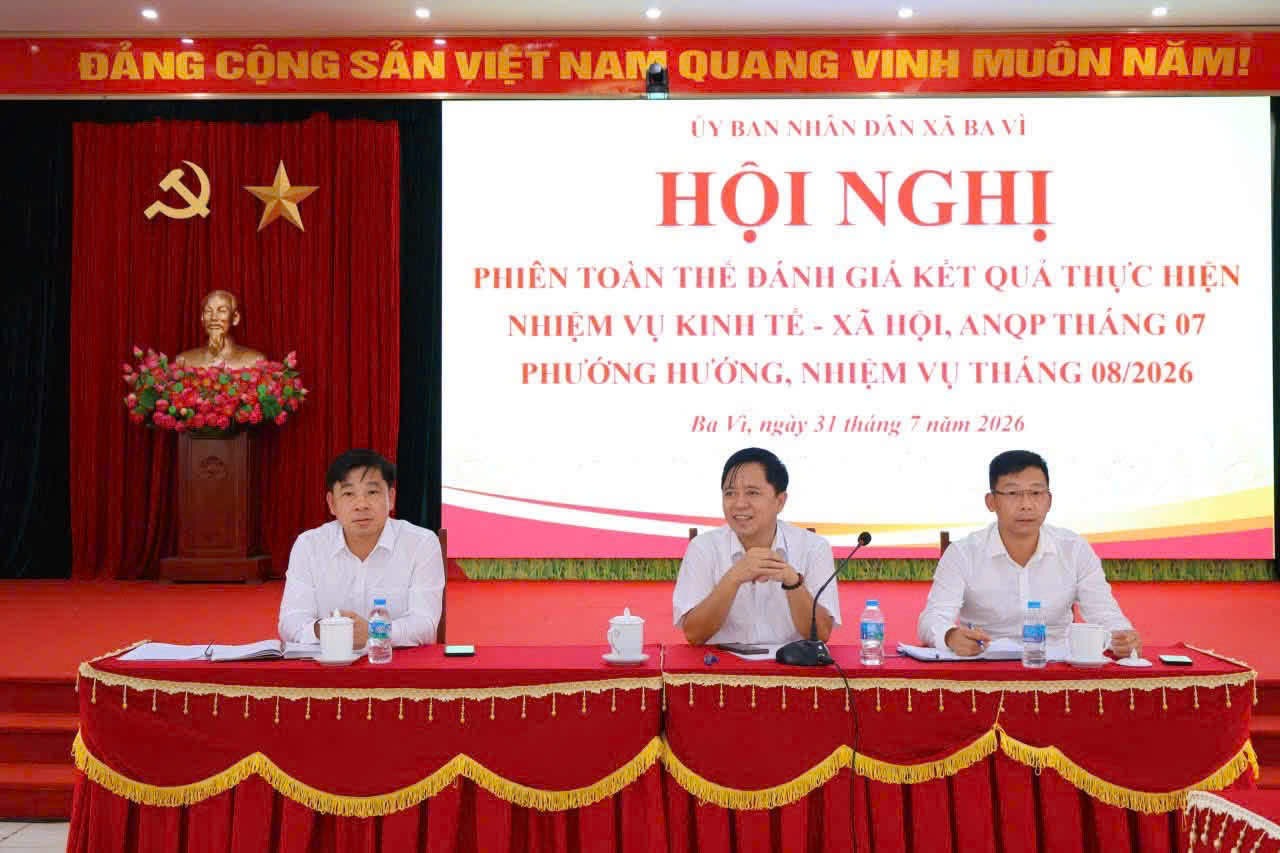 Xã Ba Vì xác định nhiệm vụ trọng tâm tháng 8: Tăng tốc thực hiện mục tiêu phát triển kinh tế - xã hội, giữ vững kỷ cương hành chính