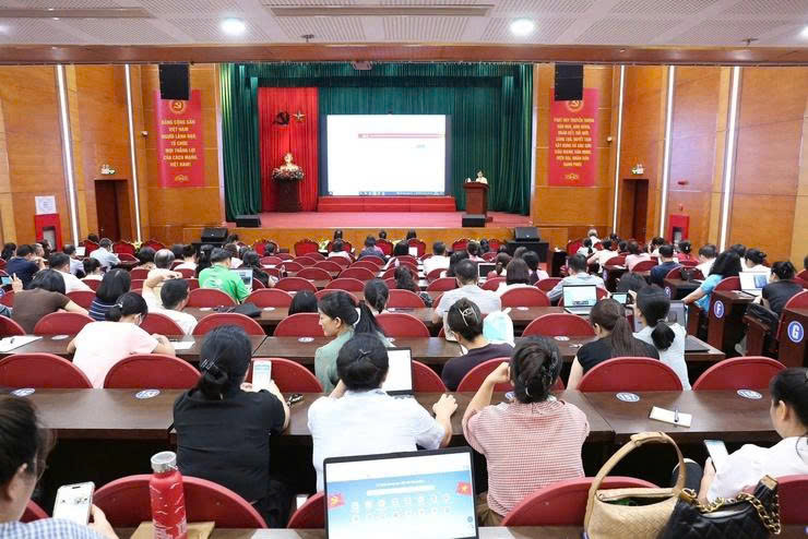 Xã Sóc Sơn nâng cao năng lực số, triển khai quản trị nhiệm vụ bằng HanoiWork theo OKR/KPI