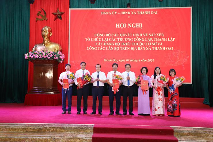 Xã Thanh Oai kiện toàn hệ thống trường học và tổ chức Đảng, tạo nền tảng nâng cao chất lượng giáo dục