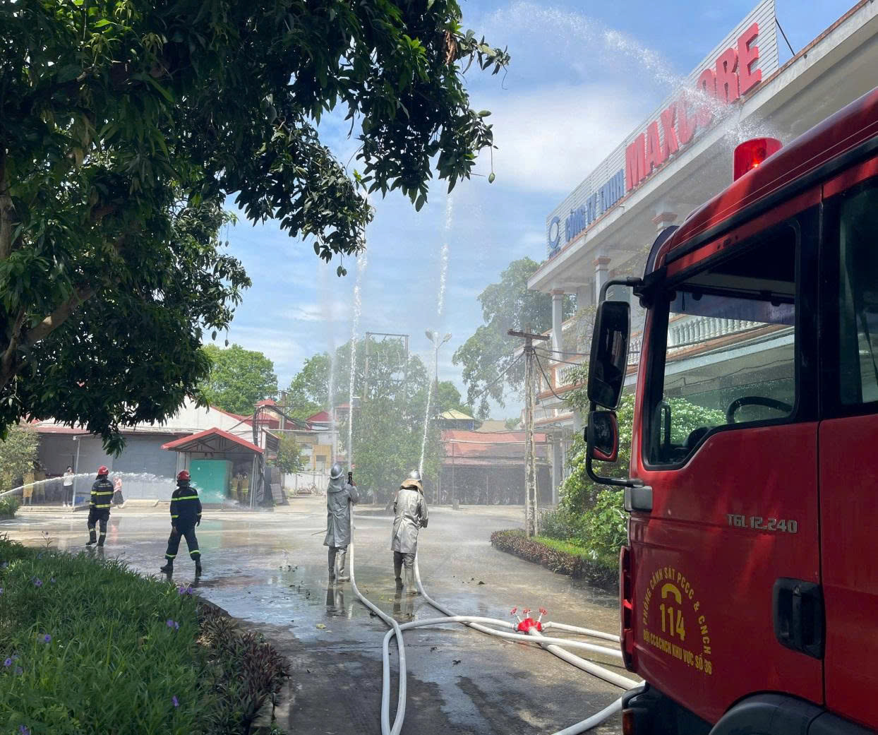 Xã Hòa Xá tăng năng lực ứng phó cháy, nổ tại doanh nghiệp có hơn 300 lao động