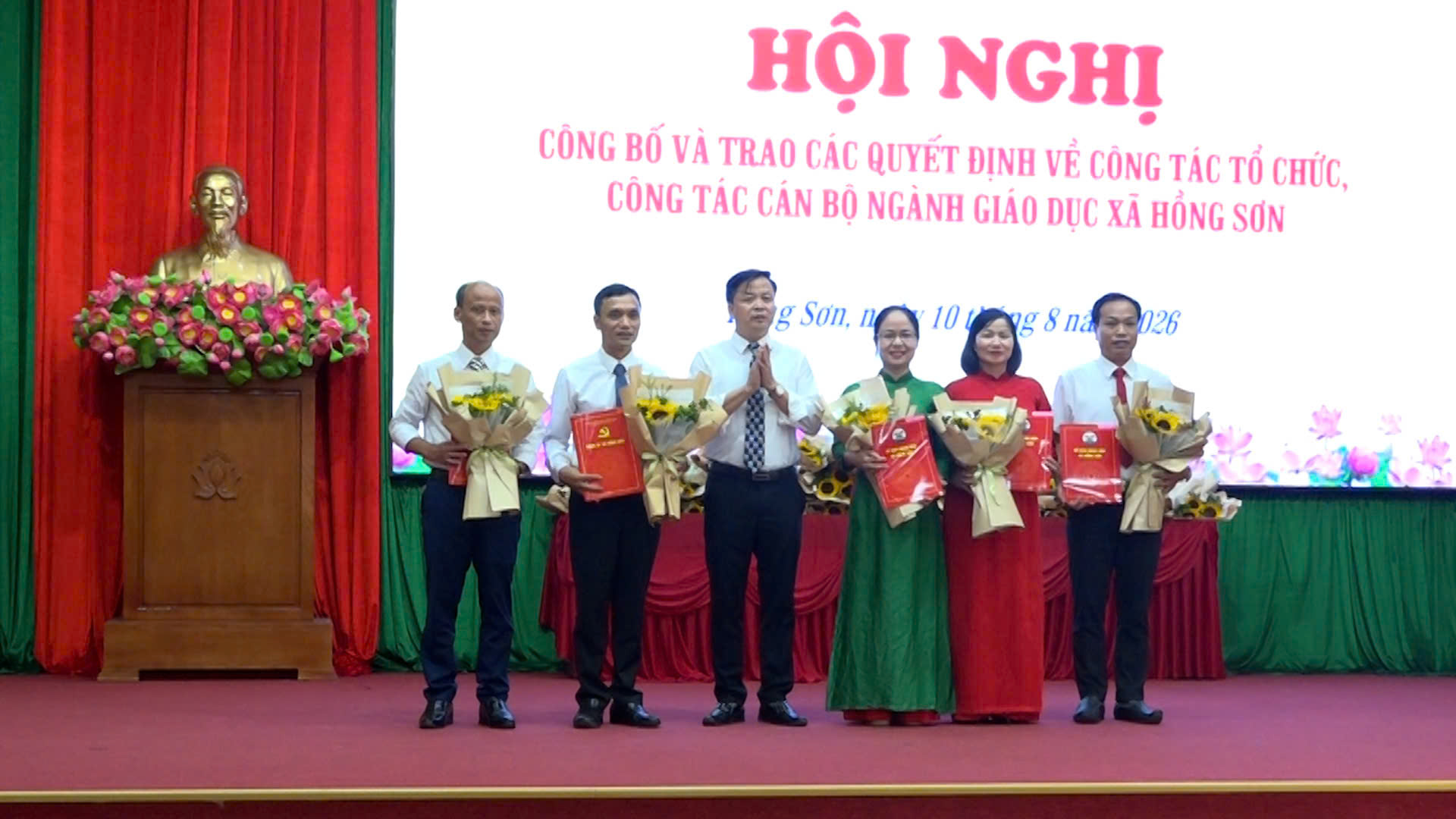 Xã Hồng Sơn tổ chức lại hệ thống trường công lập, kiện toàn đồng bộ tổ chức Đảng và cán bộ quản lý giáo dục
