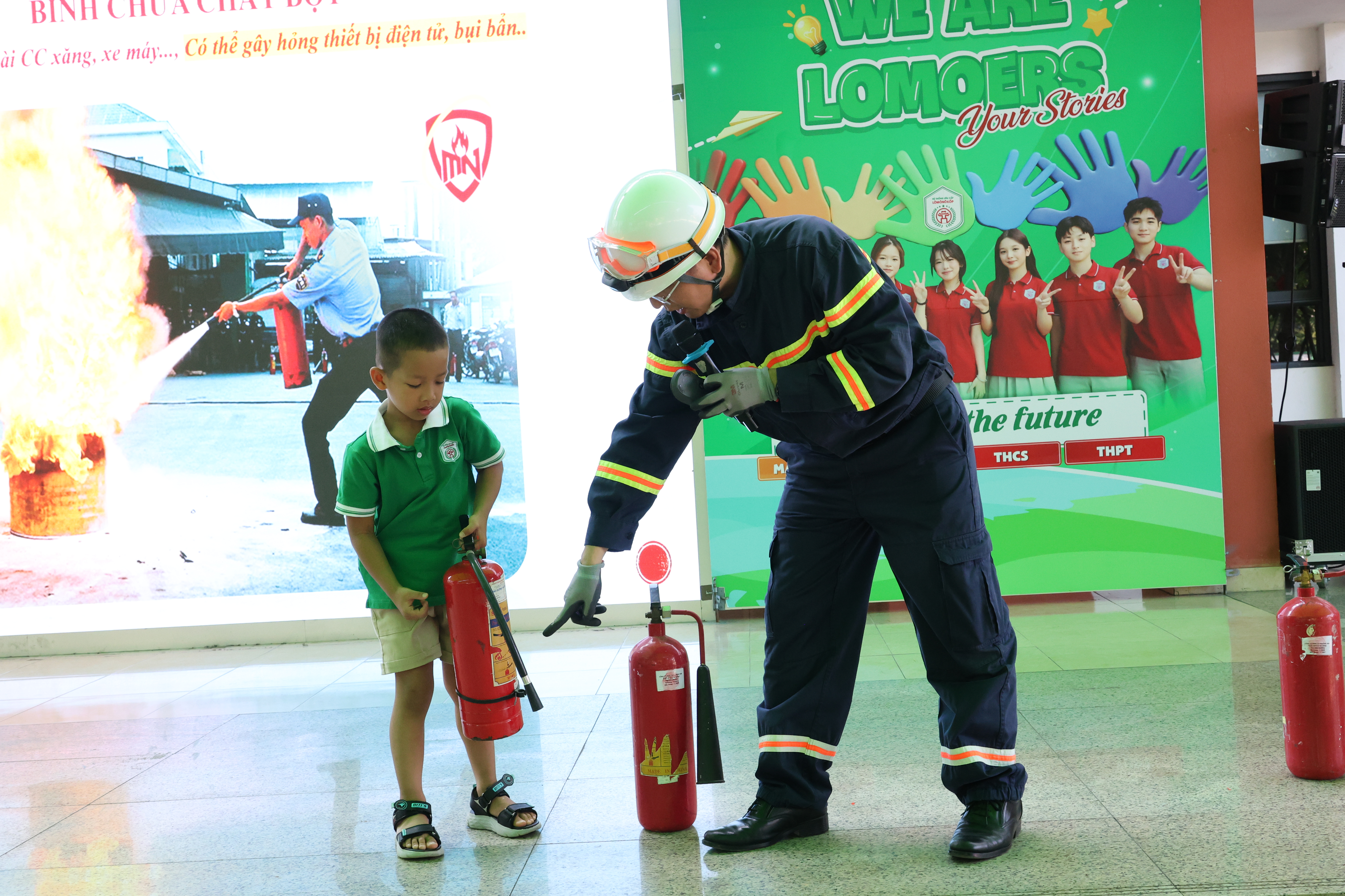 Trang bị kỹ năng an toàn phòng cháy, chữa cháy và cứu nạn, cứu hộ cho năm học mới