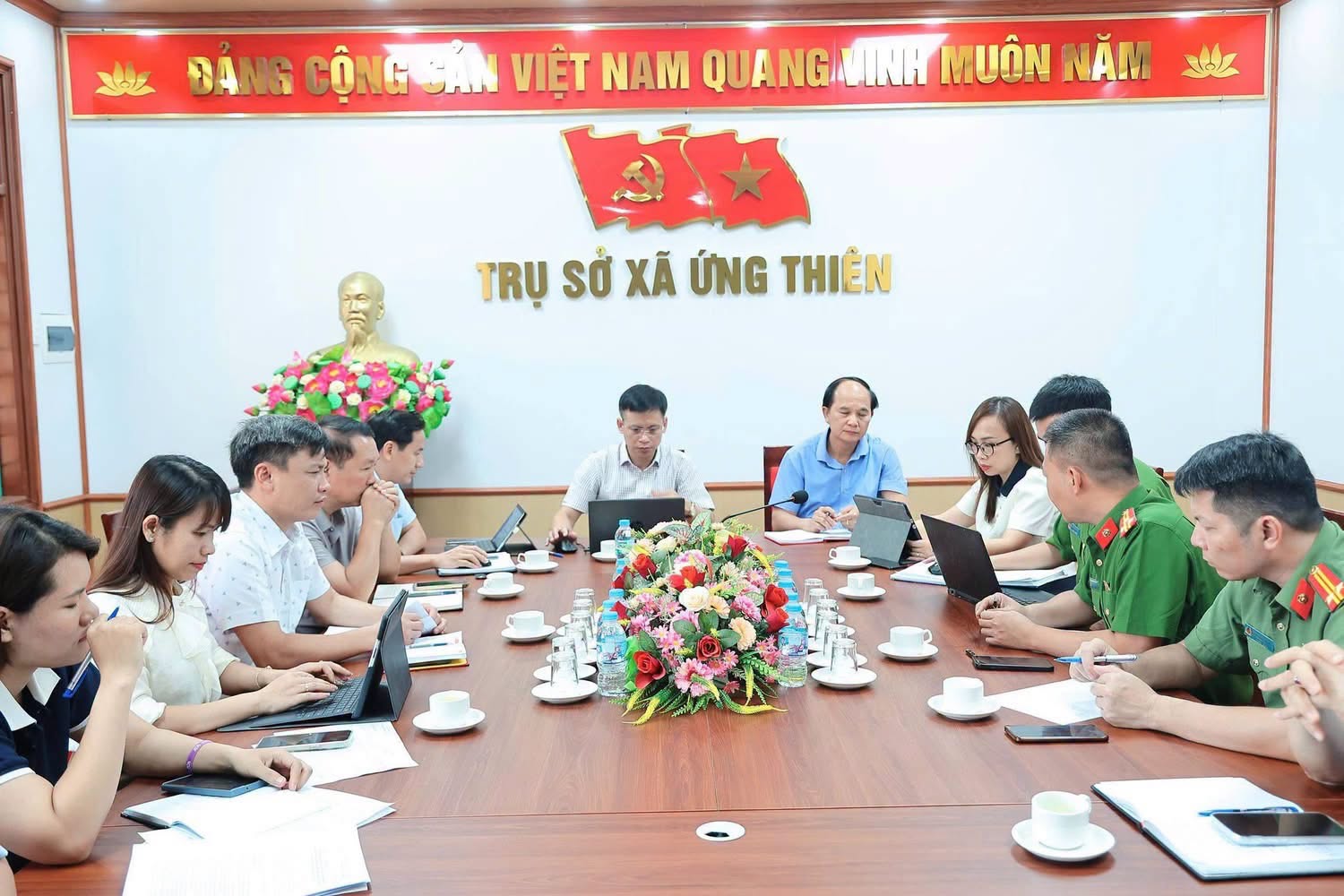 Xã Ứng Thiên phát động đợt thi đua 1.000 “Công dân số tiên phong”, đưa tiện ích số đến từng thôn