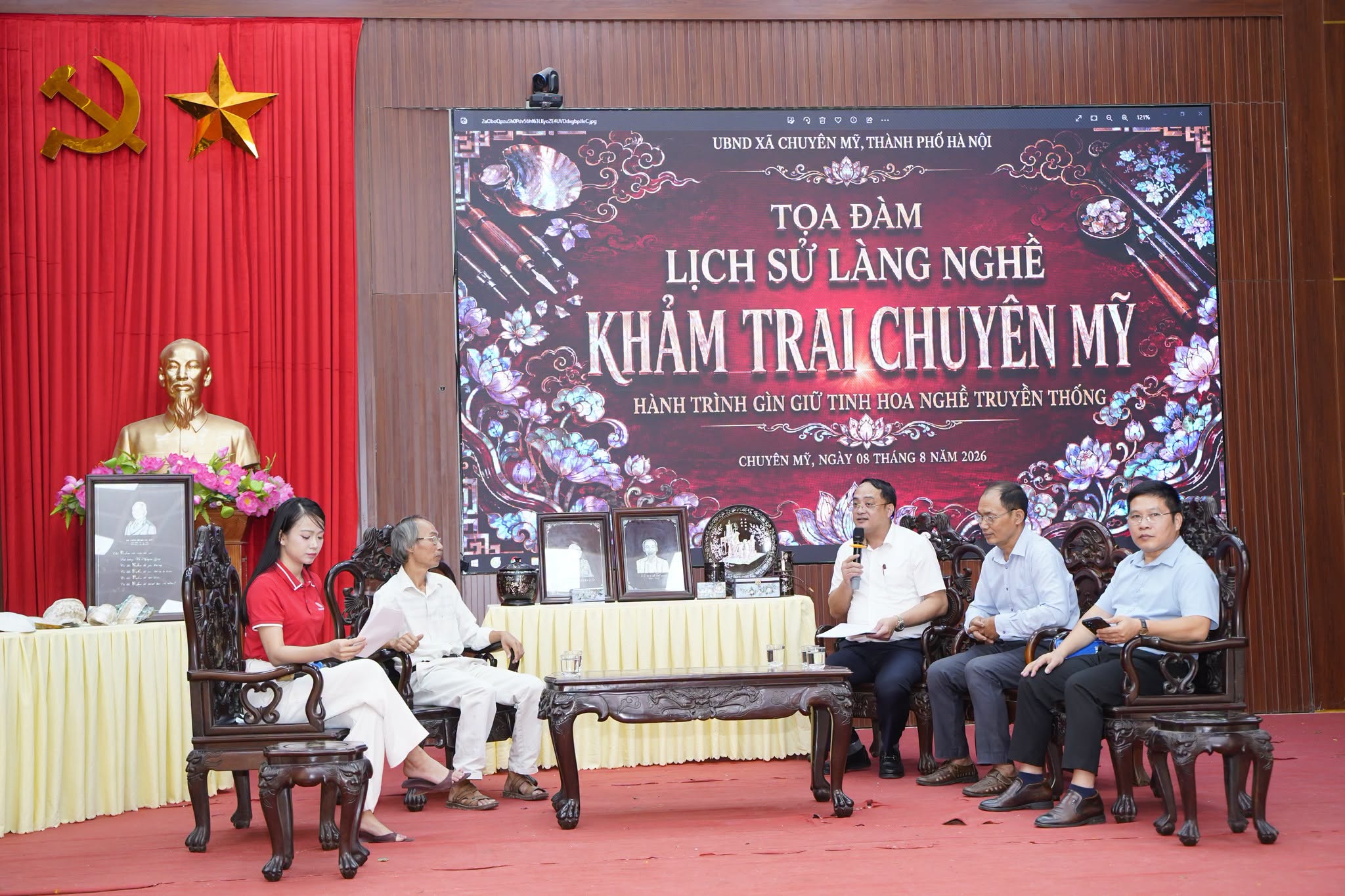 Xã Chuyên Mỹ đánh thức giá trị nghìn năm của nghề khảm trai trong dòng chảy sáng tạo