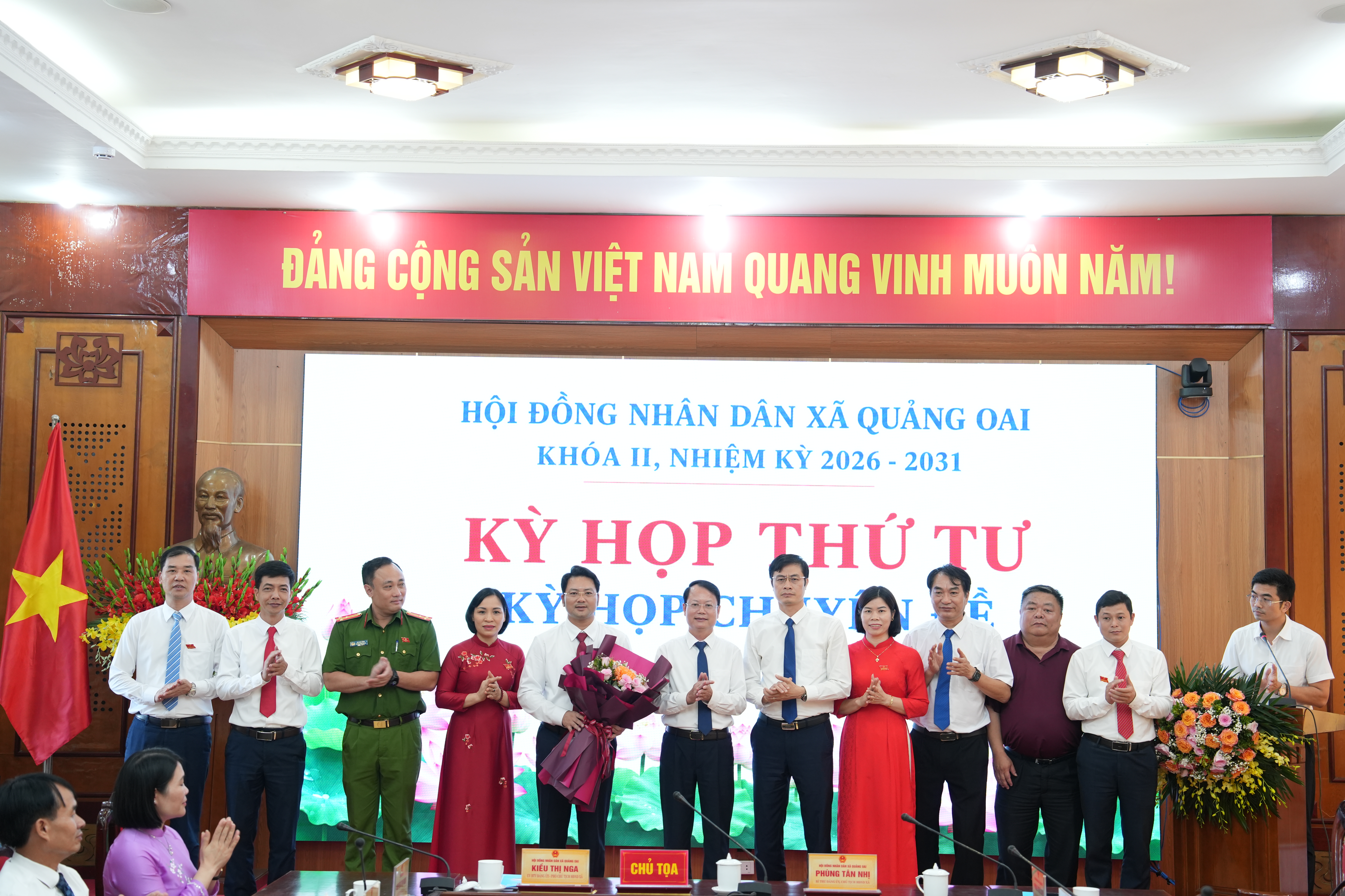 Xã Quảng Oai kiện toàn nhân sự lãnh đạo, tạo động lực mới trong chỉ đạo, điều hành 