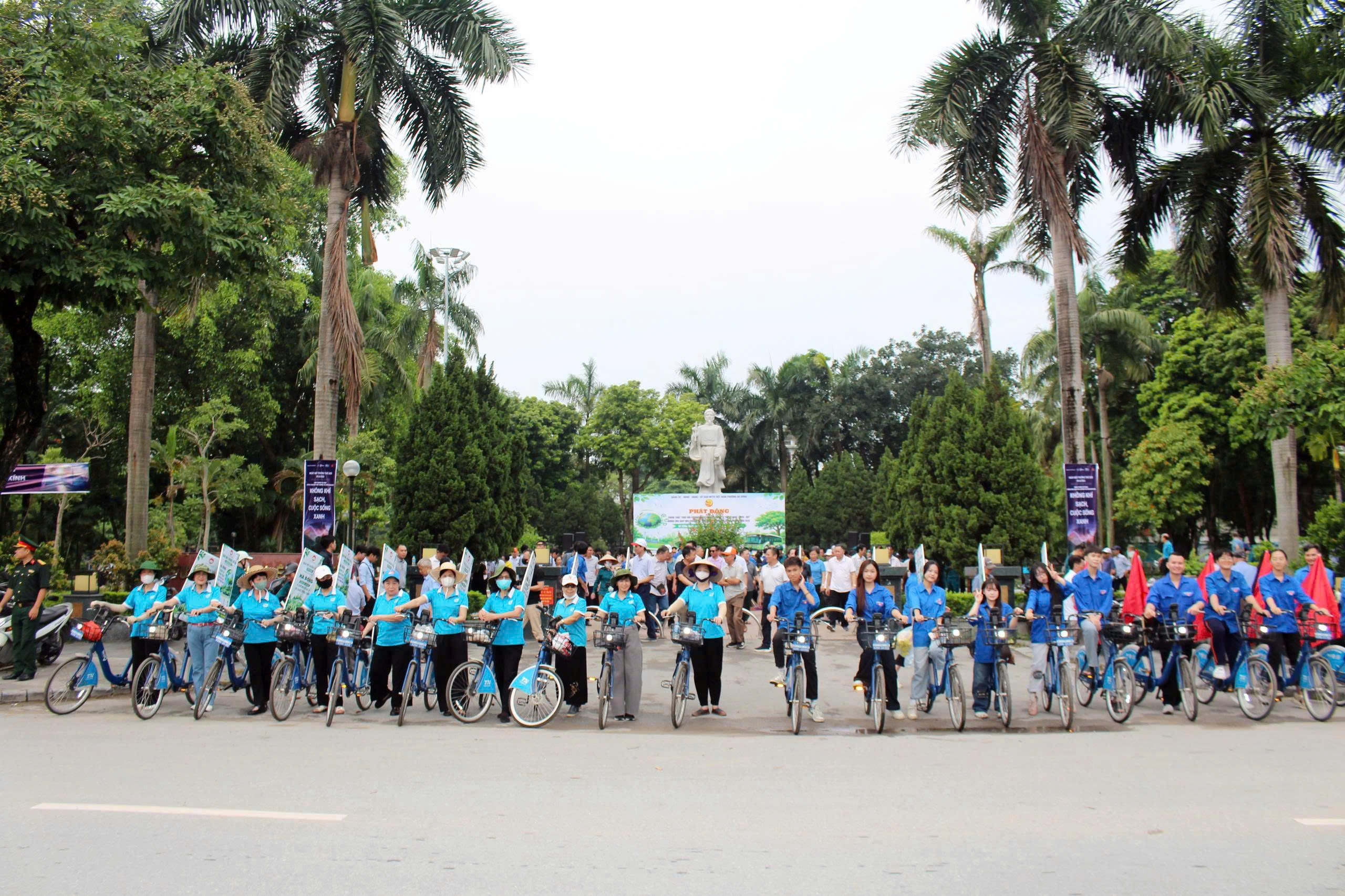 Phường Hà Đông đồng loạt triển khai chiến dịch bảo vệ môi trường, lan tỏa hành động vì đô thị xanh, sạch, đẹp