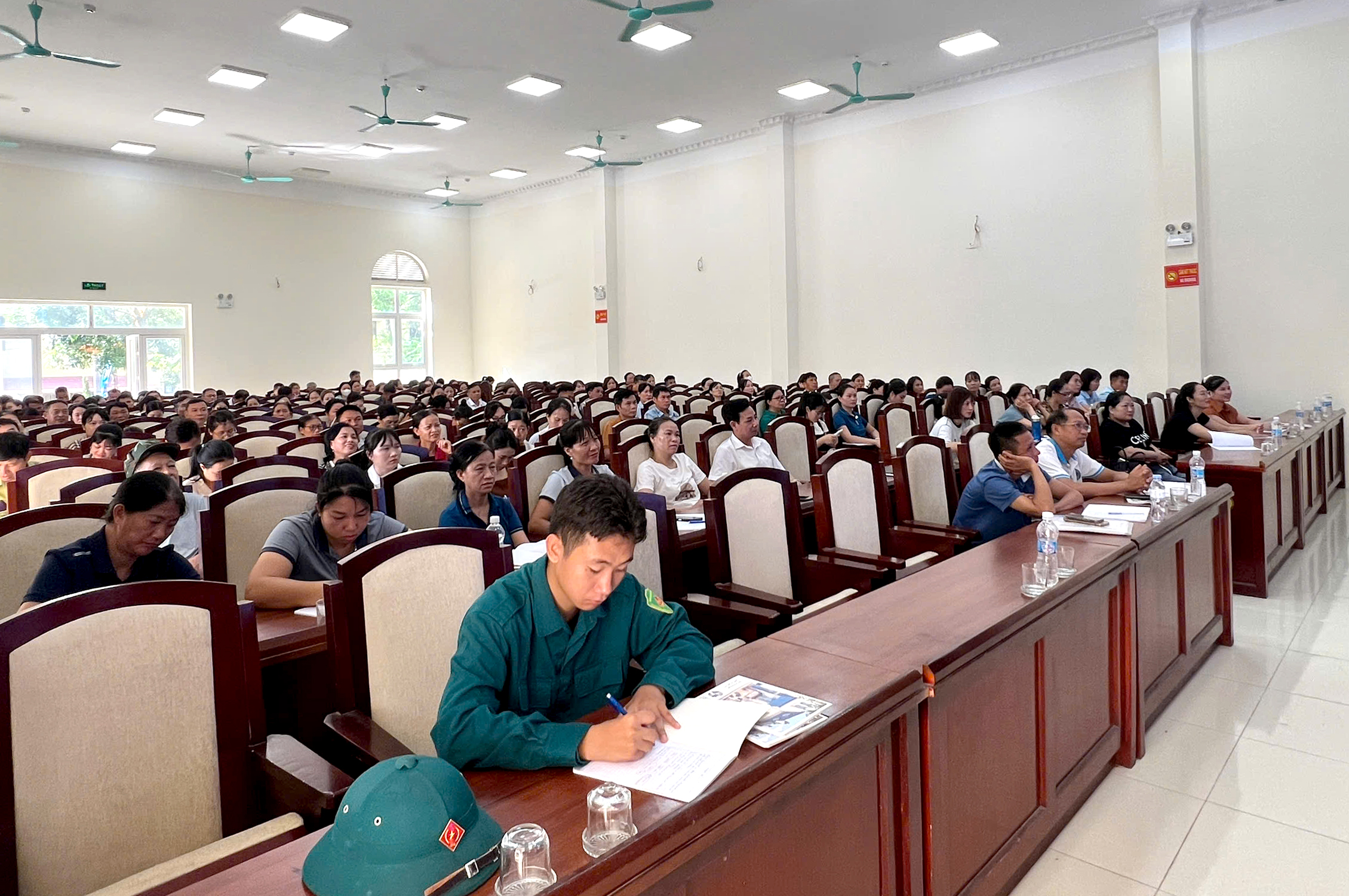 Xã Trung Giã nâng cao kiến thức quốc phòng, an ninh cho đội ngũ cán bộ cơ sở
