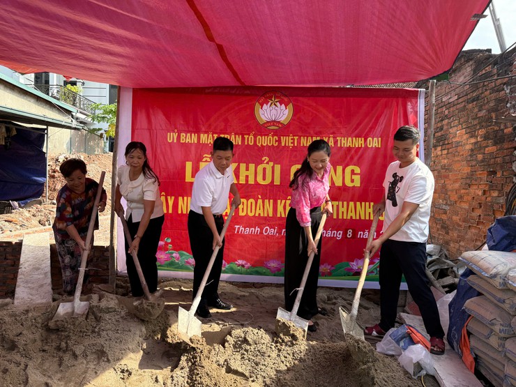 Xã Thanh Oai chung tay dựng mái ấm Đại đoàn kết cho hộ cận nghèo tại thôn Đôn Thư