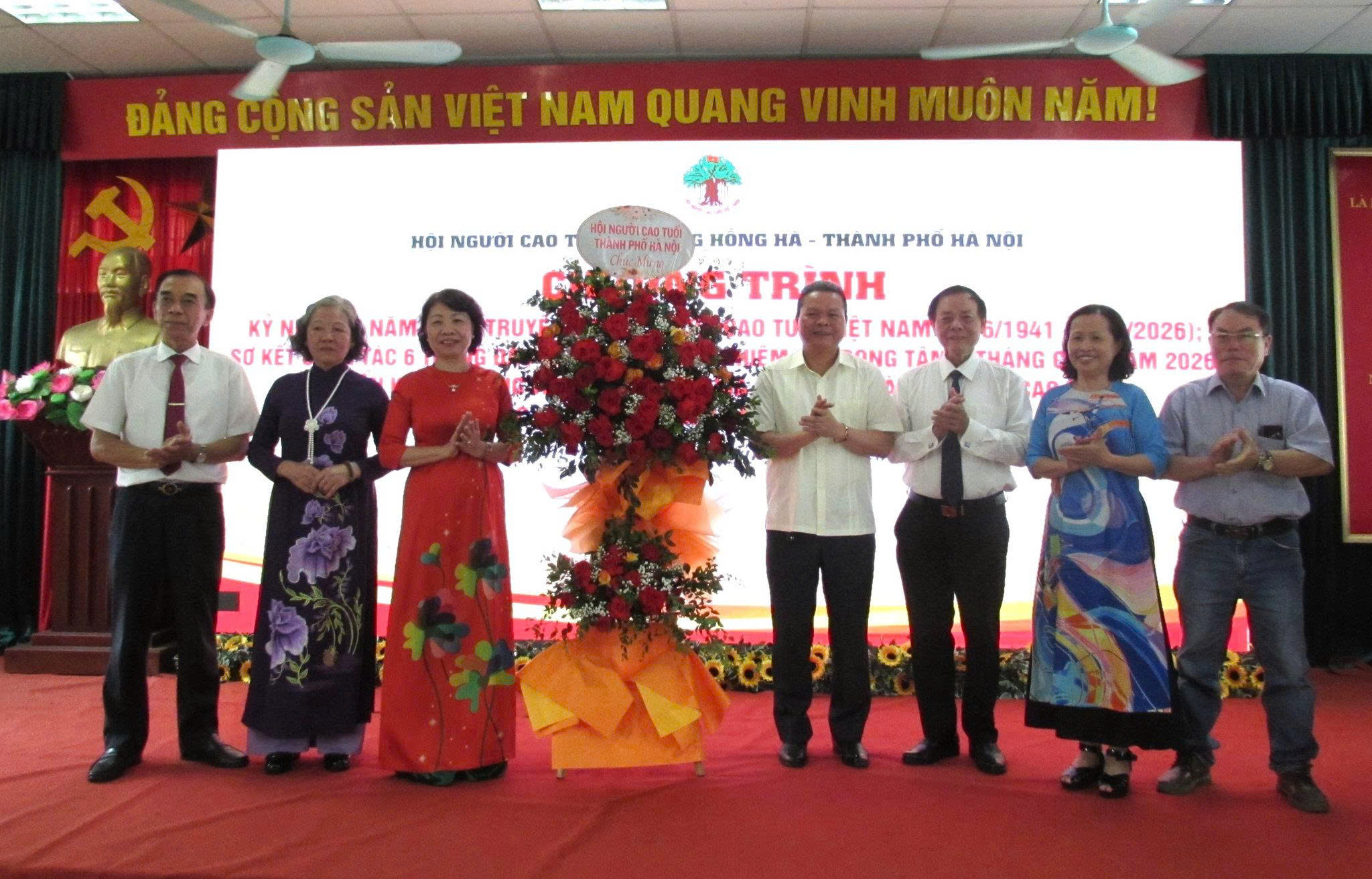 Phường Hồng Hà phát huy phong trào “tuổi cao, gương sáng” trong những nhiệm vụ trọng tâm từ cơ sở