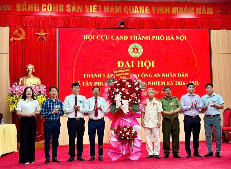 Xã Tây Phương phát huy trí tuệ cựu Công an nhân dân, chung sức giữ bình yên từ cơ sở