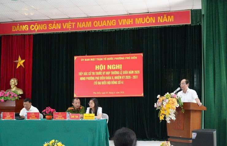 Phường Phú Diễn lắng nghe cử tri, tập trung tháo gỡ những vấn đề thiết thực từ cơ sở