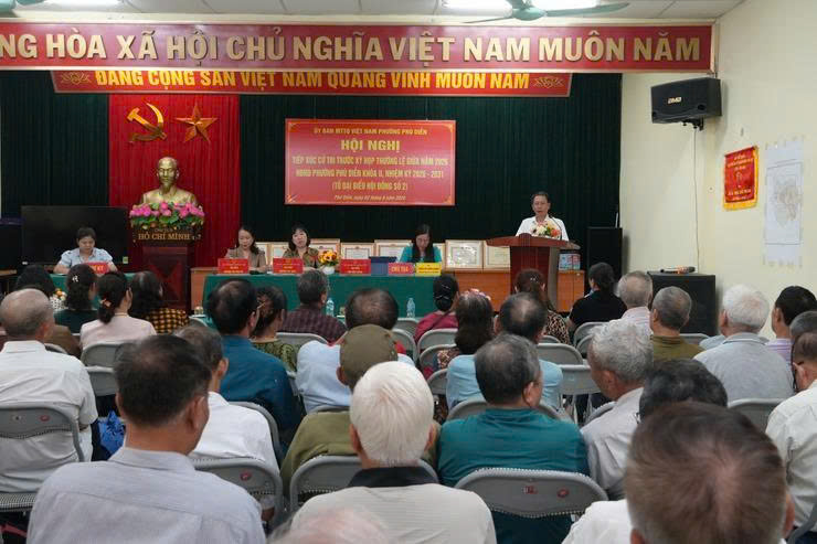Phường Phú Diễn lắng nghe ý kiến của cử tri, tập trung tháo gỡ những vấn đề dân sinh từ cơ sở