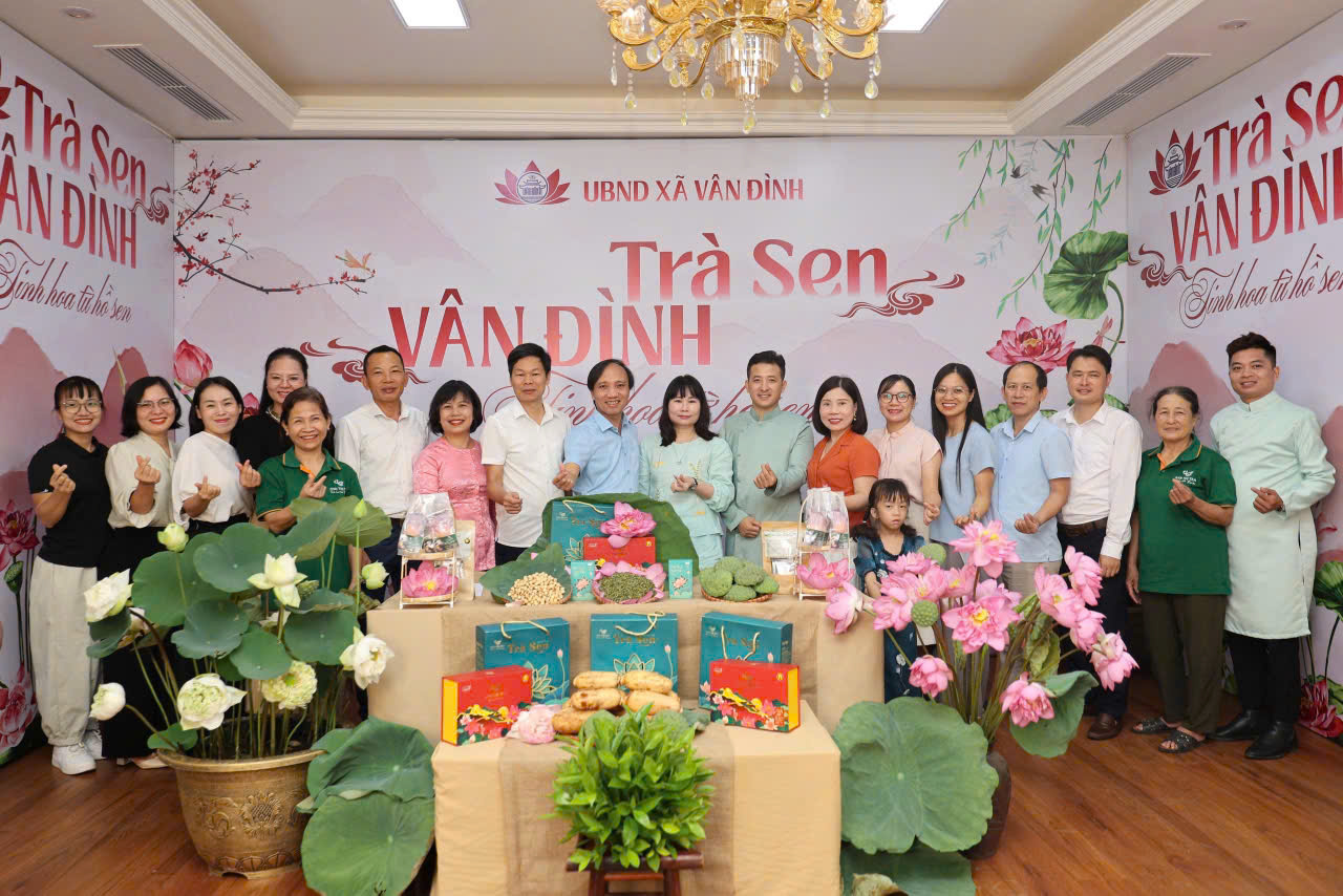Xã Vân Đình đẩy mạnh sử dụng các nền tảng số, giới thiệu, quảng bá sản phẩm nông nghiệp địa phương