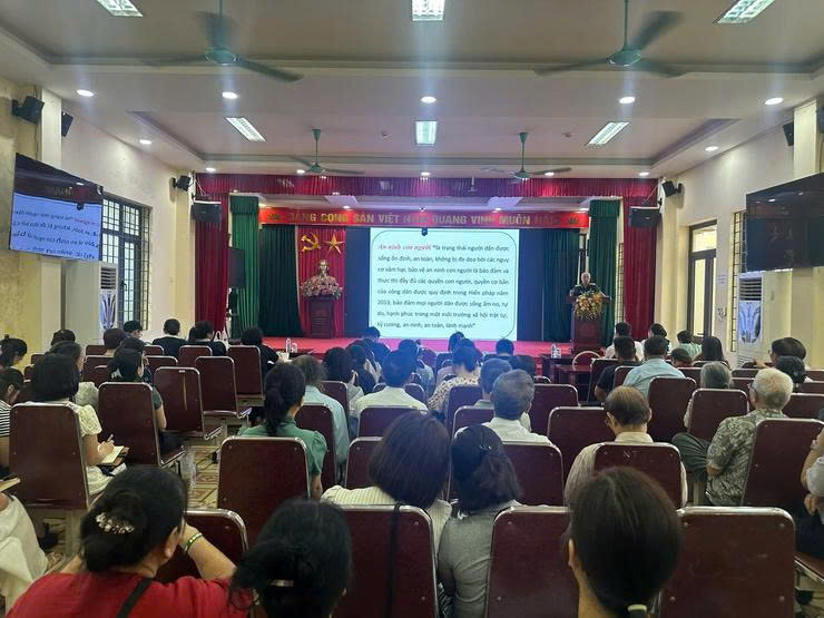 Phường Tây Mỗ bồi dưỡng kiến thức quốc phòng, an ninh cho 150 học viên