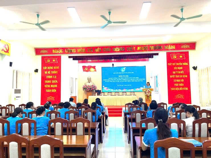 Hội Liên hiệp Phụ nữ xã Ngọc Hồi đổi mới hoạt động, đồng hành tạo đồng thuận trong sắp xếp thôn