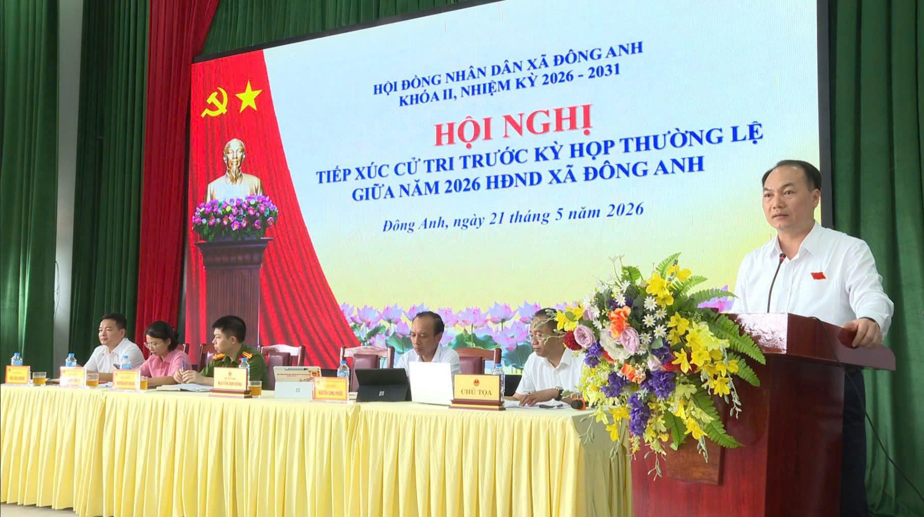 Xã Đông Anh tiếp xúc cử tri, tập trung tháo gỡ các vấn đề dân sinh trước kỳ họp giữa năm