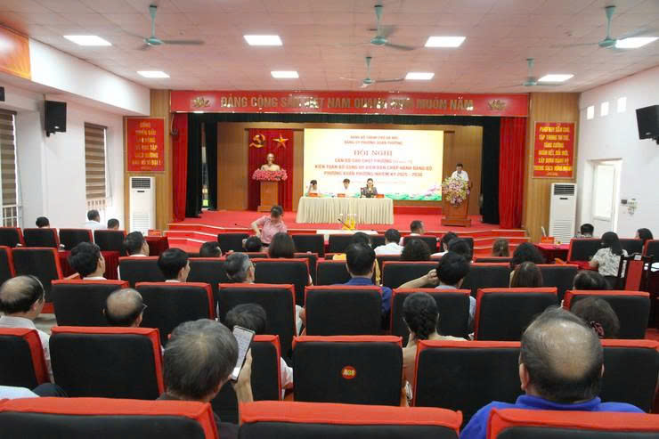 Phường Xuân Phương kiện toàn đội ngũ cán bộ, thống nhất giới thiệu 6 nhân sự tham gia Ban Chấp hành Đảng bộ