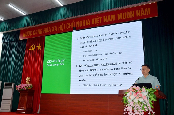 Phường Tùng Thiện đưa HanoiWork vào quản trị công việc, lượng hóa hiệu suất bằng OKR/KPI