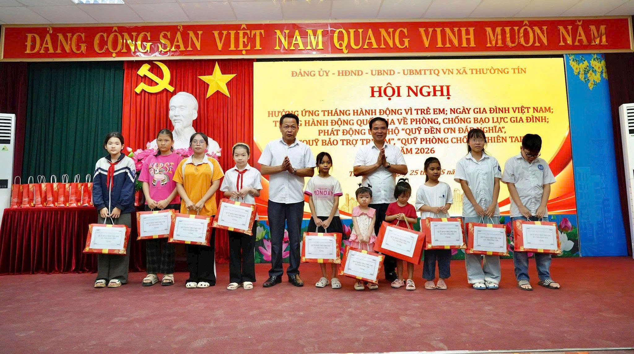 Xã Thường Tín huy động nguồn lực chăm lo người có công, trẻ em hoàn cảnh khó khăn